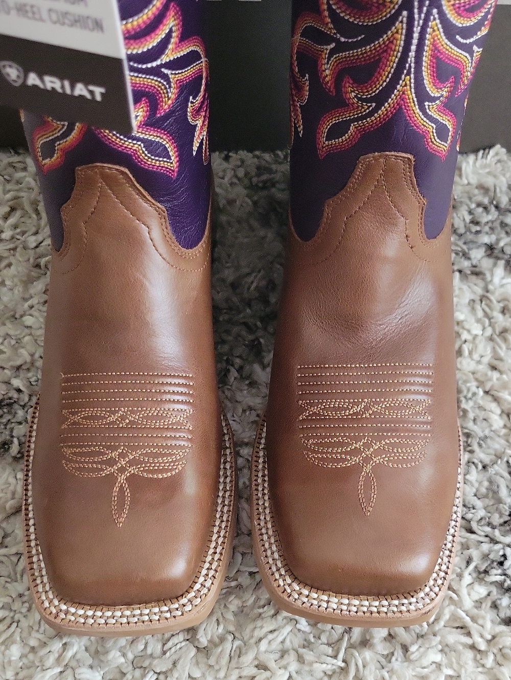 NWT Ariat Womens Showdown Boots 8.5B - Picture 2 of 12